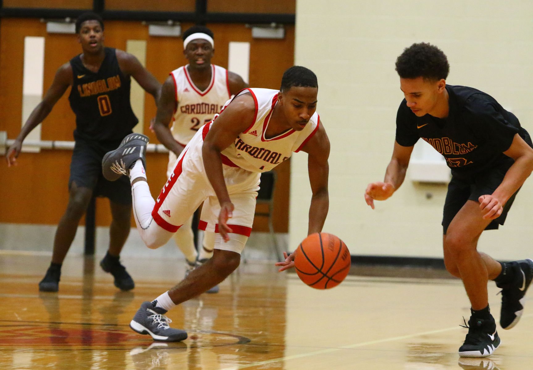 Battle of the Borders Shootout - E.C. Central vs. Lindblom